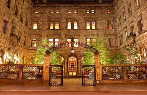 Lotte New York Palace Hotel .